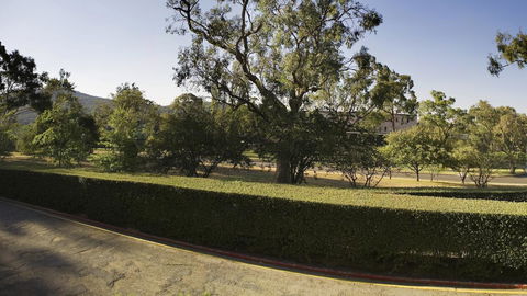 University House - ANU - Darwin Holiday 21