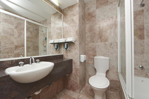 Ibis Styles Canberra - Darwin Holiday 39