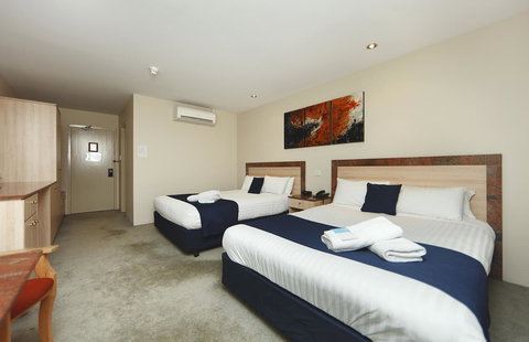 Ibis Styles Canberra - Darwin Holiday 40