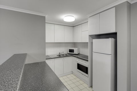 Adina Serviced Apartments Canberra James Court - Darwin Holiday 1