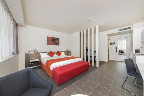 Abode Woden - Darwin Holiday 17