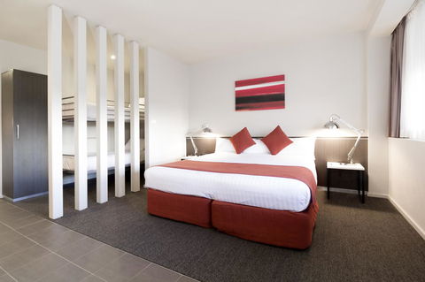Abode Woden - Darwin Holiday 20