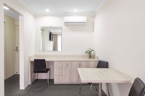 Garden City Hotel, Best Western Signature Collection - Darwin Holiday 19