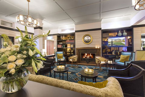 Hotel Kurrajong Canberra - Darwin Holiday 32