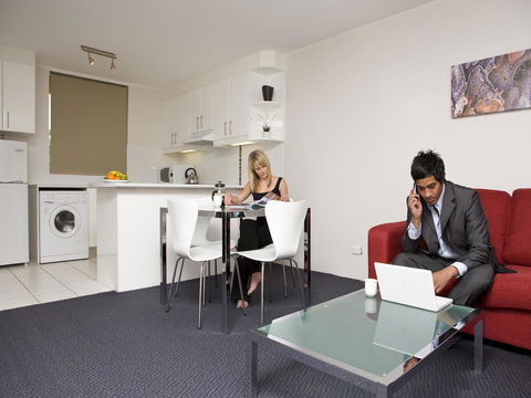 Manuka Park Serviced Apartments - Darwin Holiday 13