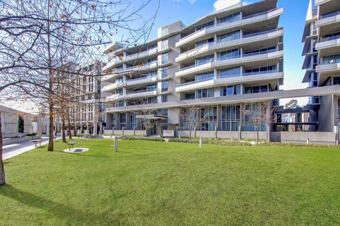 Realm Park 39 Barton ACT - Darwin Holiday 39