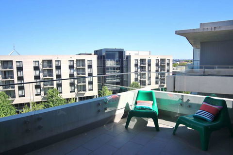 Realm Park 39 Barton ACT - Darwin Holiday 5