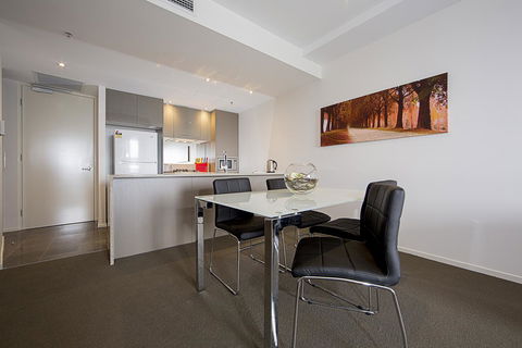Manhattan 303 Canberra City ACT - Darwin Holiday 15
