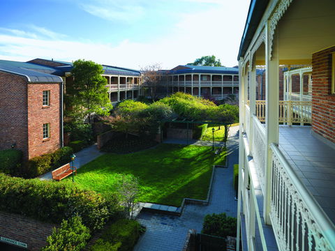 Adina Serviced Apartments Canberra Kingston - Darwin Holiday 13