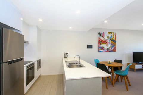IQ Smart Apartments 704 Braddon ACT - Darwin Holiday 4