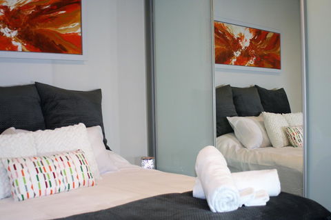 Modern Executive Apt@Barton*1BR*WiFi*Gym*Secure Parking*Canberra - Darwin Holiday 1