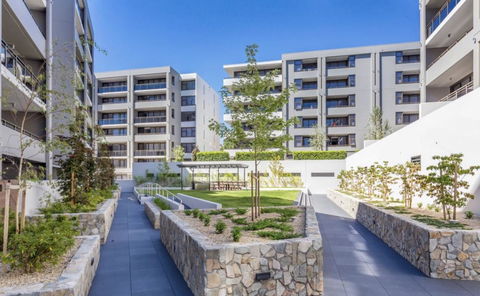 Modern Executive Apt@Barton*1BR*WiFi*Gym*Secure Parking*Canberra - Darwin Holiday 18