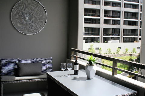 Modern Executive Apt@Barton*1BR*WiFi*Gym*Secure Parking*Canberra - Darwin Holiday 2