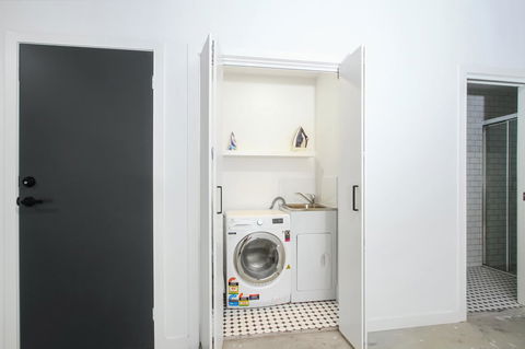 Accommodate Canberra - Parbery - Darwin Holiday 7