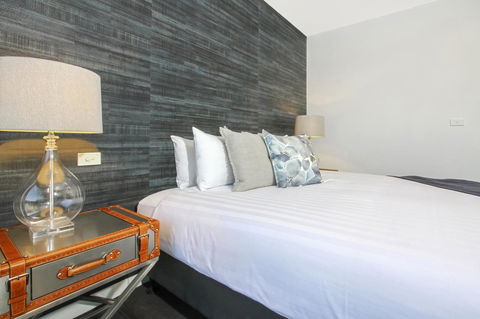 Accommodate Canberra - Parbery - Darwin Holiday 0