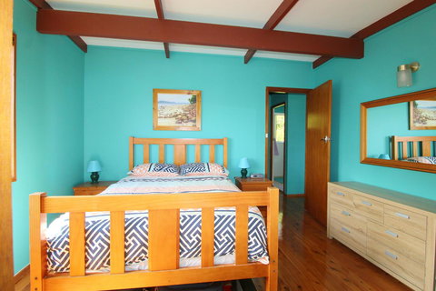 Bally High, 20 Dulconghi Street - Darwin Holiday 6