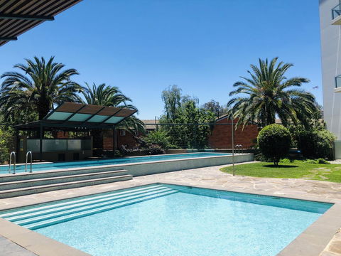 Staying Places - The Avenue - Darwin Holiday 1