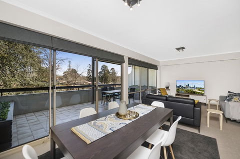 Accommodate Canberra - The Summit - Darwin Holiday 15