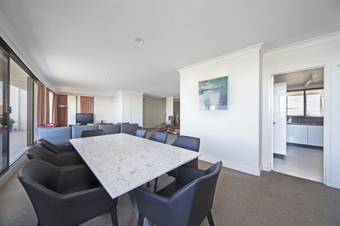 BreakFree Capital Tower Apartments - Darwin Holiday 32