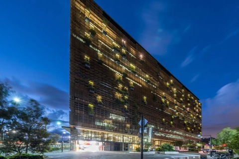 Canberra Luxury Apartment 3 - Darwin Holiday 12