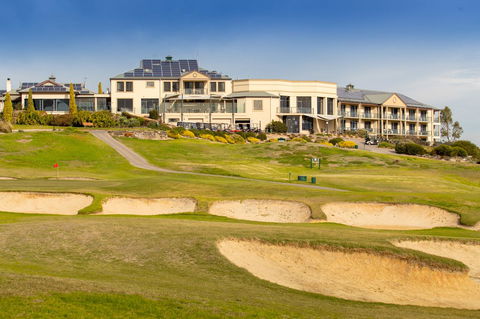 McCracken Country Club - Darwin Holiday 0