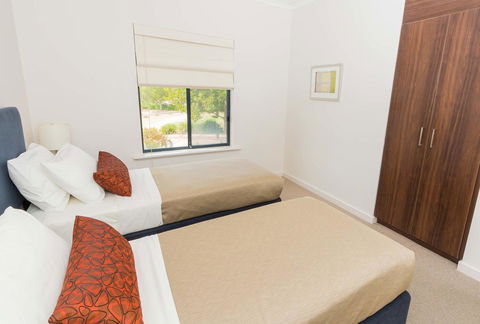 McCracken Country Club - Darwin Holiday 34