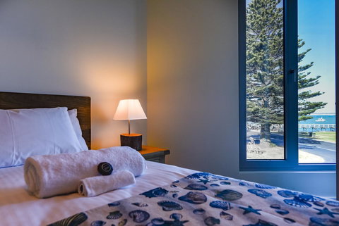 Bonnies Of Beachport - Darwin Holiday 36