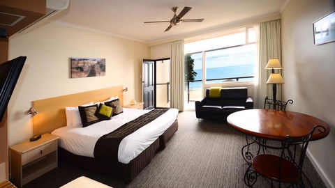 Kangaroo Island Seafront - Darwin Holiday 19