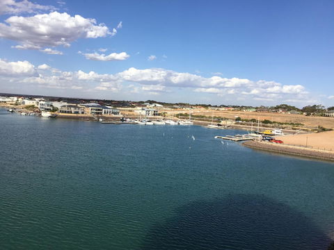 Wallaroo Marina Waterfront Luxe Apartment - Darwin Holiday 21
