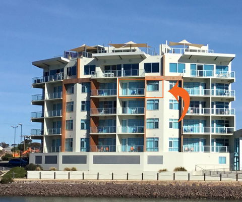 Wallaroo Marina Waterfront Luxe Apartment - Darwin Holiday 0