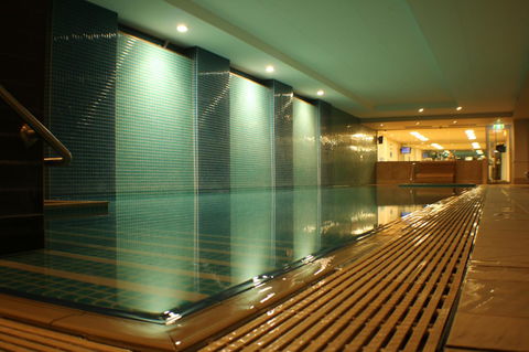 Beachside Luxury Apartments One & Two Bedroom In Beachfront Oaks Pier Building - Darwin Holiday 35
