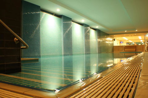 Beachside Luxury Apartments One & Two Bedroom In Beachfront Oaks Pier Building - Darwin Holiday 34