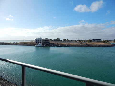 Wallaroo Marina Executive Apartments - Darwin Holiday 18