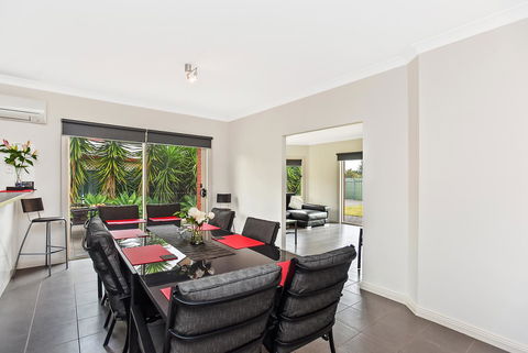 'The Hidden Diamond' - Normanville - Darwin Holiday 20