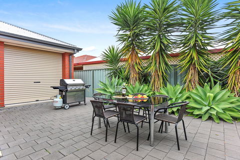 'The Hidden Diamond' - Normanville - Darwin Holiday 4