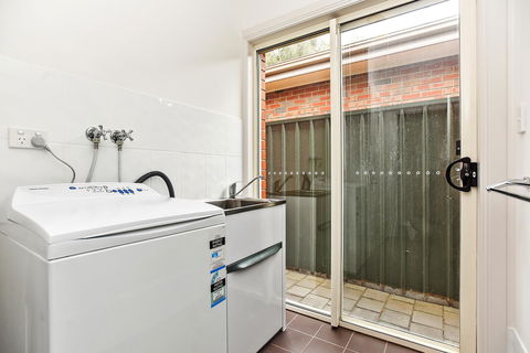 'The Hidden Diamond' - Normanville - Darwin Holiday 30