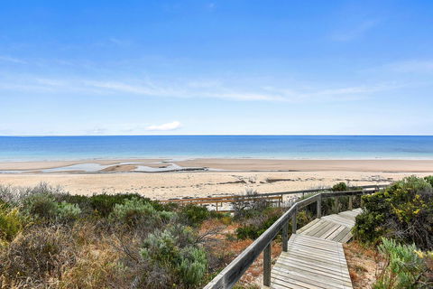 'The Hidden Diamond' - Normanville - Darwin Holiday 0