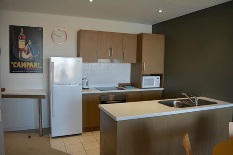 Wallaroo Marina Luxury Apartment - Darwin Holiday 12