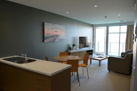 Wallaroo Marina Luxury Apartment - Darwin Holiday 13