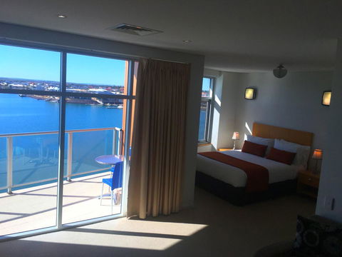 Wallaroo Marina Luxury Apartment - Darwin Holiday 18