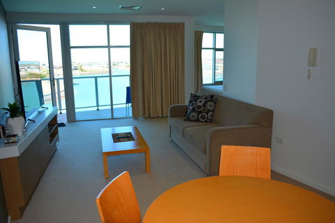 Wallaroo Marina Luxury Apartment - Darwin Holiday 5