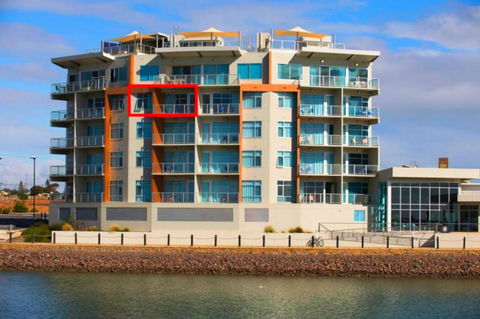 Wallaroo Marina Luxury Apartment - Darwin Holiday 0