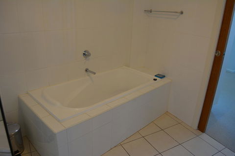 Wallaroo Marina Luxury Apartment - Darwin Holiday 24