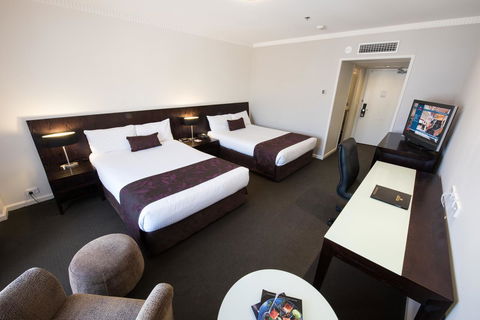 Hotel Grand Chancellor Adelaide - Darwin Holiday 1