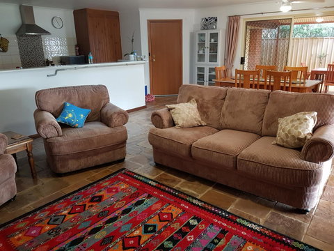 Frog Song At Willunga - Darwin Holiday 10