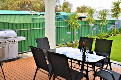 Eastern Breeze - Darwin Holiday 8