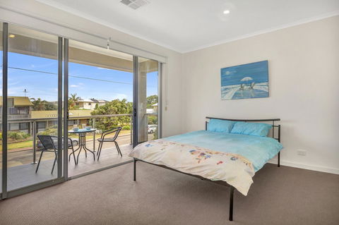 Eastern Breeze - Darwin Holiday 29