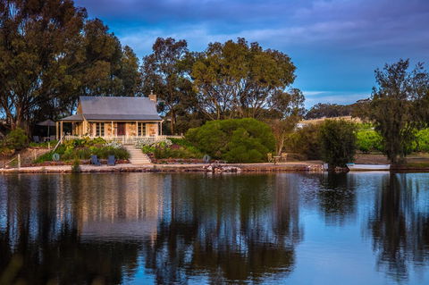 Stonewell Cottages And Vineyards - Darwin Holiday 0