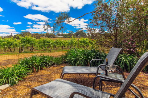 Stonewell Cottages And Vineyards - Darwin Holiday 8
