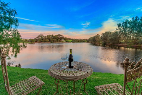 Stonewell Cottages And Vineyards - Darwin Holiday 1